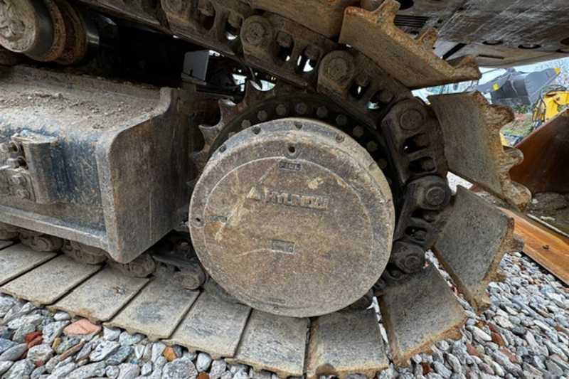 OmecoHub - Immagine HYUNDAI HX520L